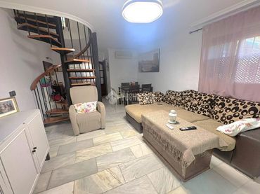 Casa bifamiliare in vendita a Sur