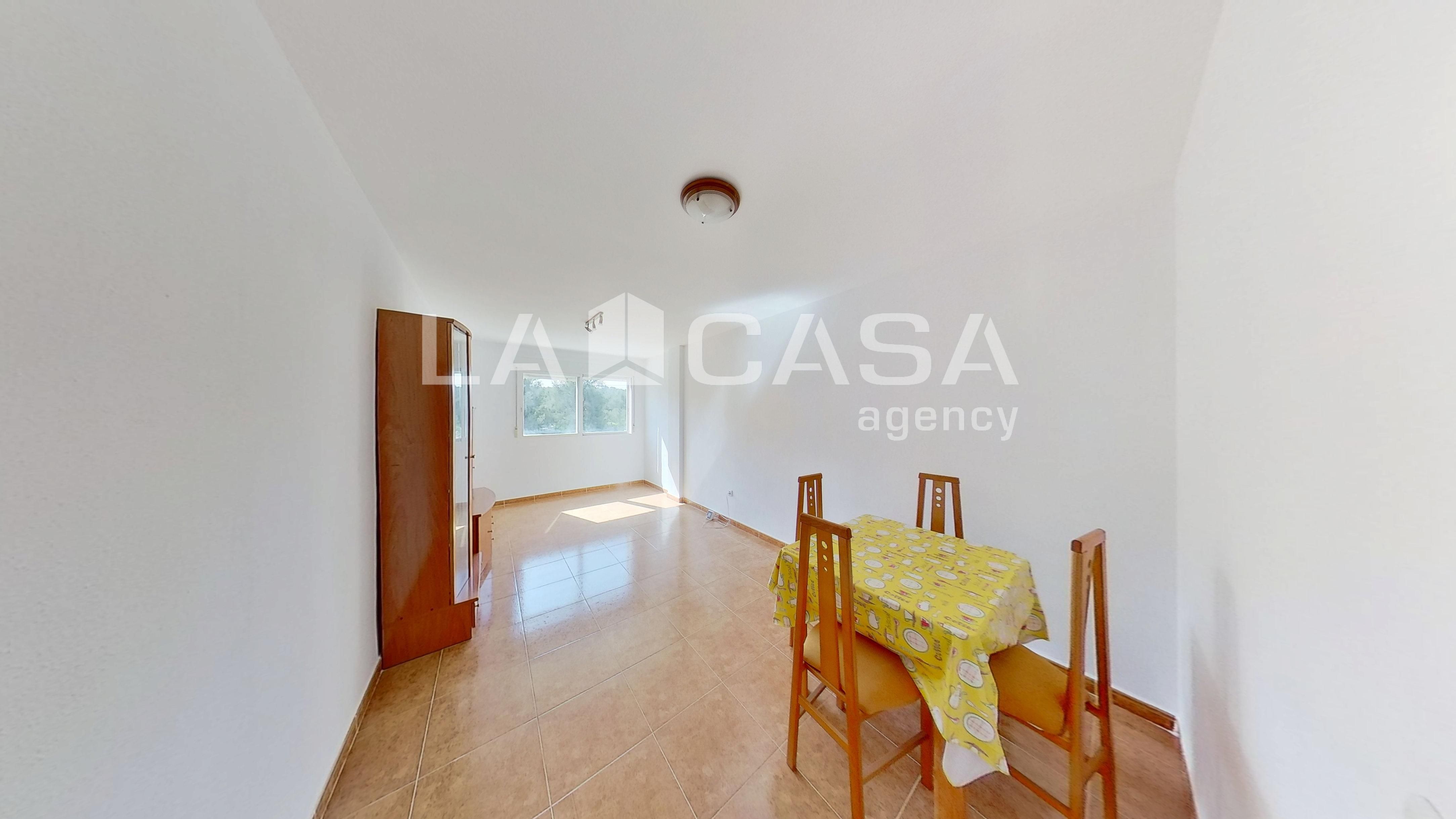 Piso en venta en  Tarragona Capital con Balcón