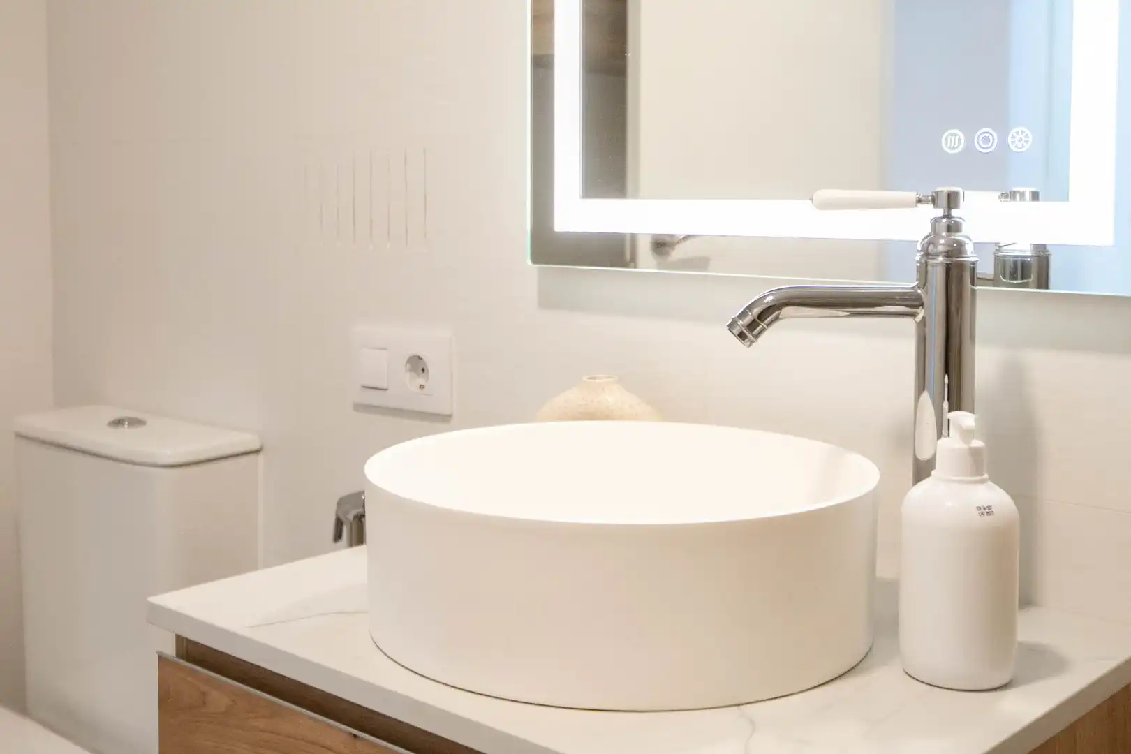 Badezimmer von Wohnung zum Verkauf in Estella / Lizarra mit Heizung, Terrasse und Möbliert