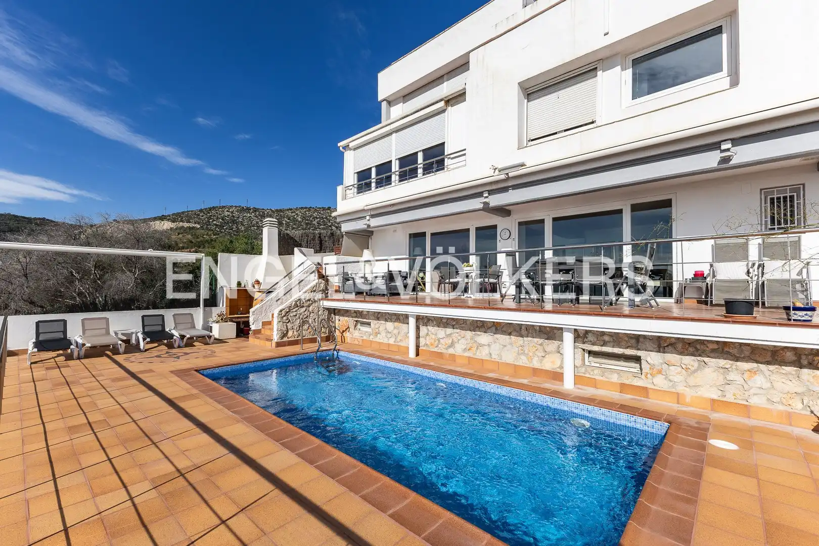 Vista exterior de Casa o xalet en venda en Sitges amb Aire condicionat, Calefacció i Jardí privat