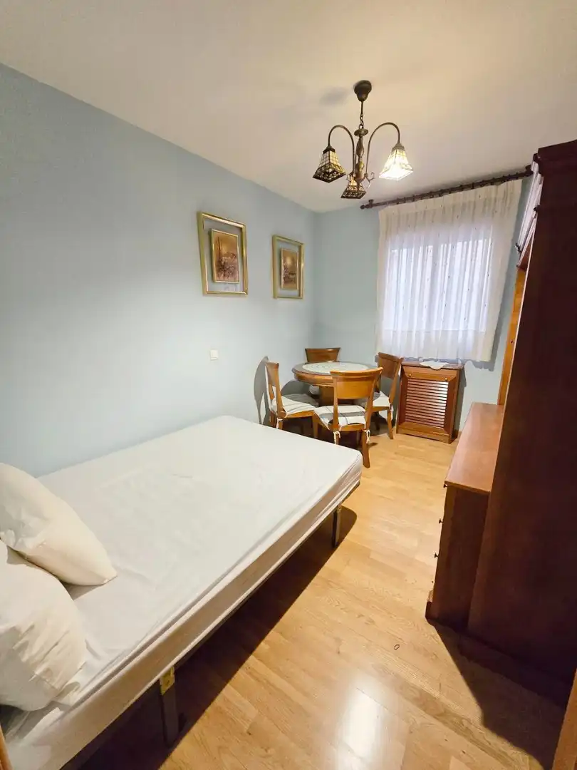 Schlafzimmer von Wohnung zur Miete in Leganés mit Klimaanlage, Heizung und Parkett