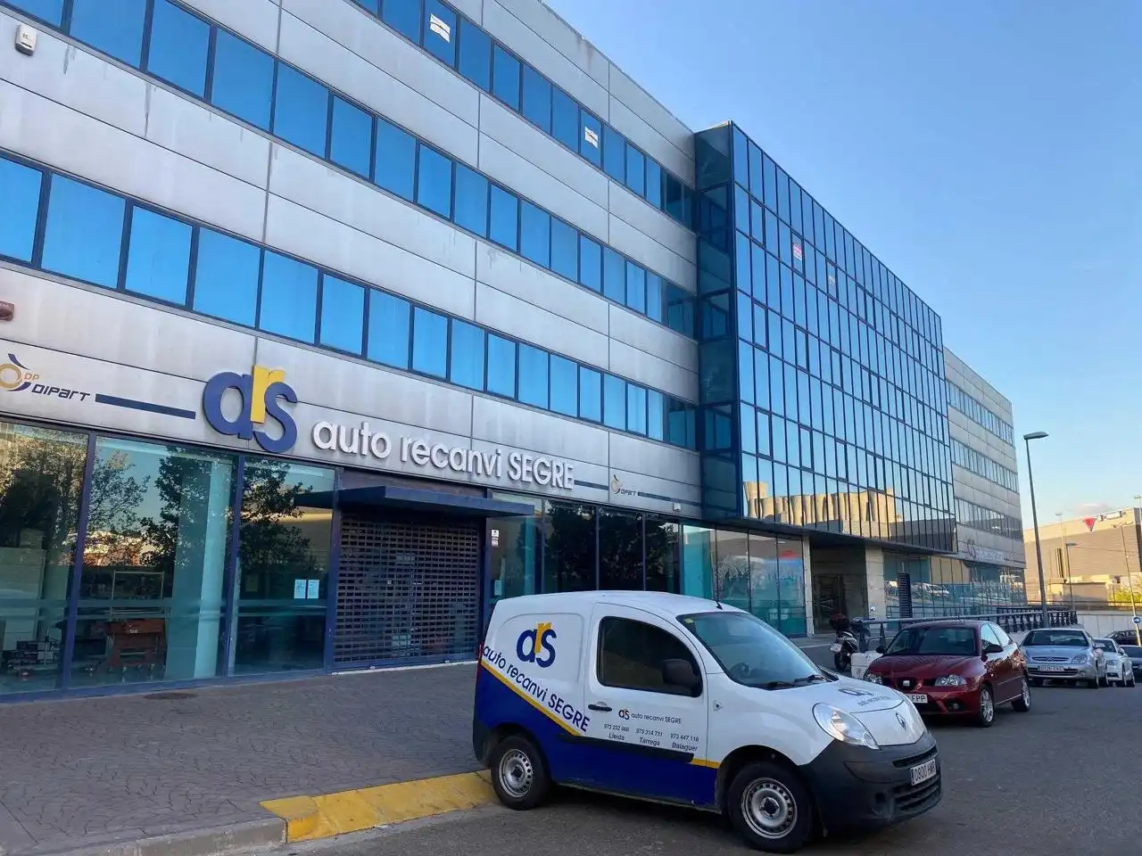 Commercial properties for sale in Lleida