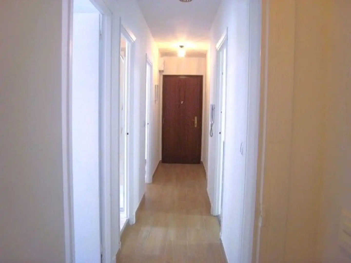 Wohnung zum Verkauf in Belmonte de Miranda mit Heizung, Terrasse und Schwimmbad