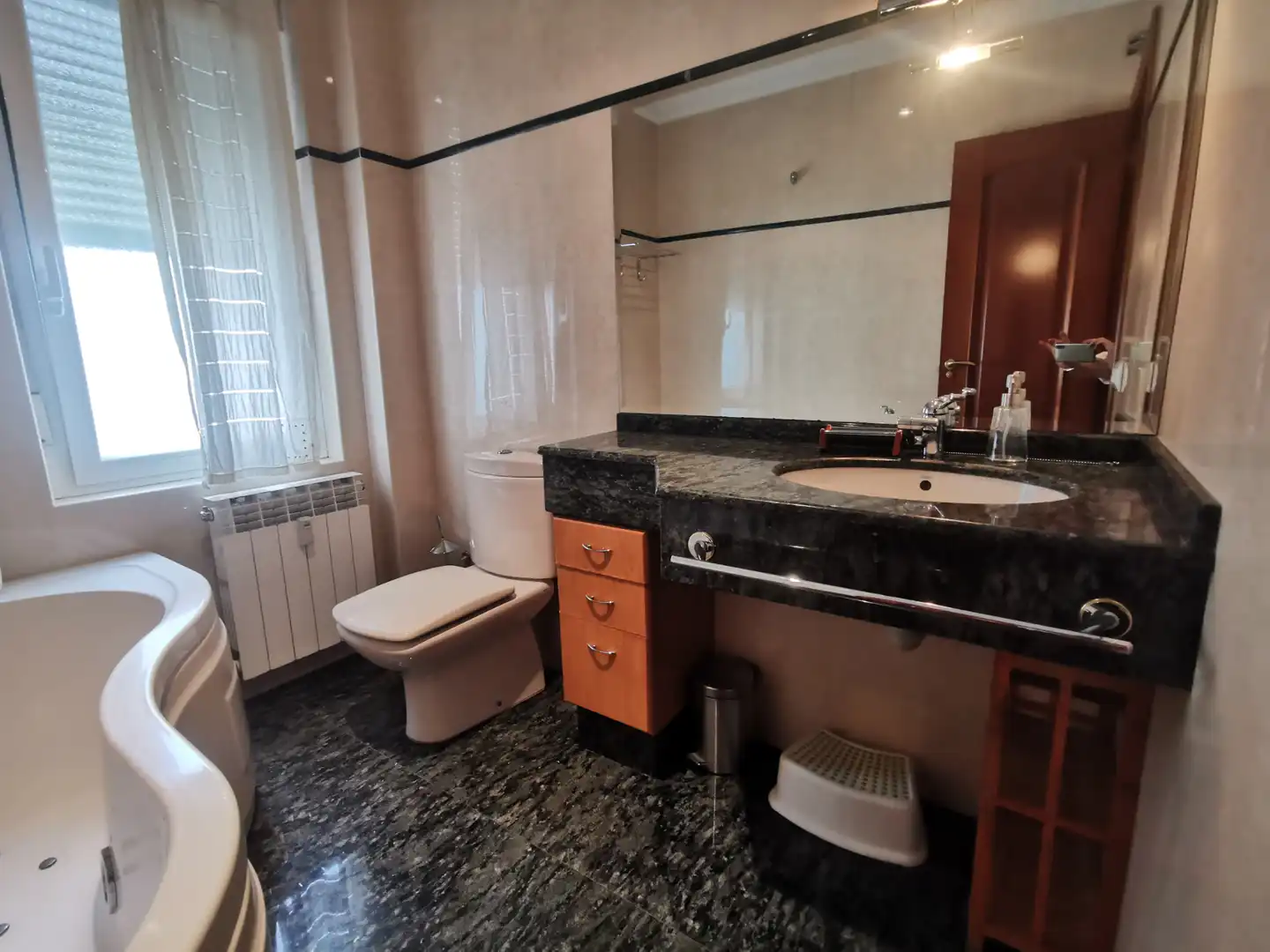Bathroom of Flat for rent in Salamanca  with Heating, Parquet flooring and Furnished