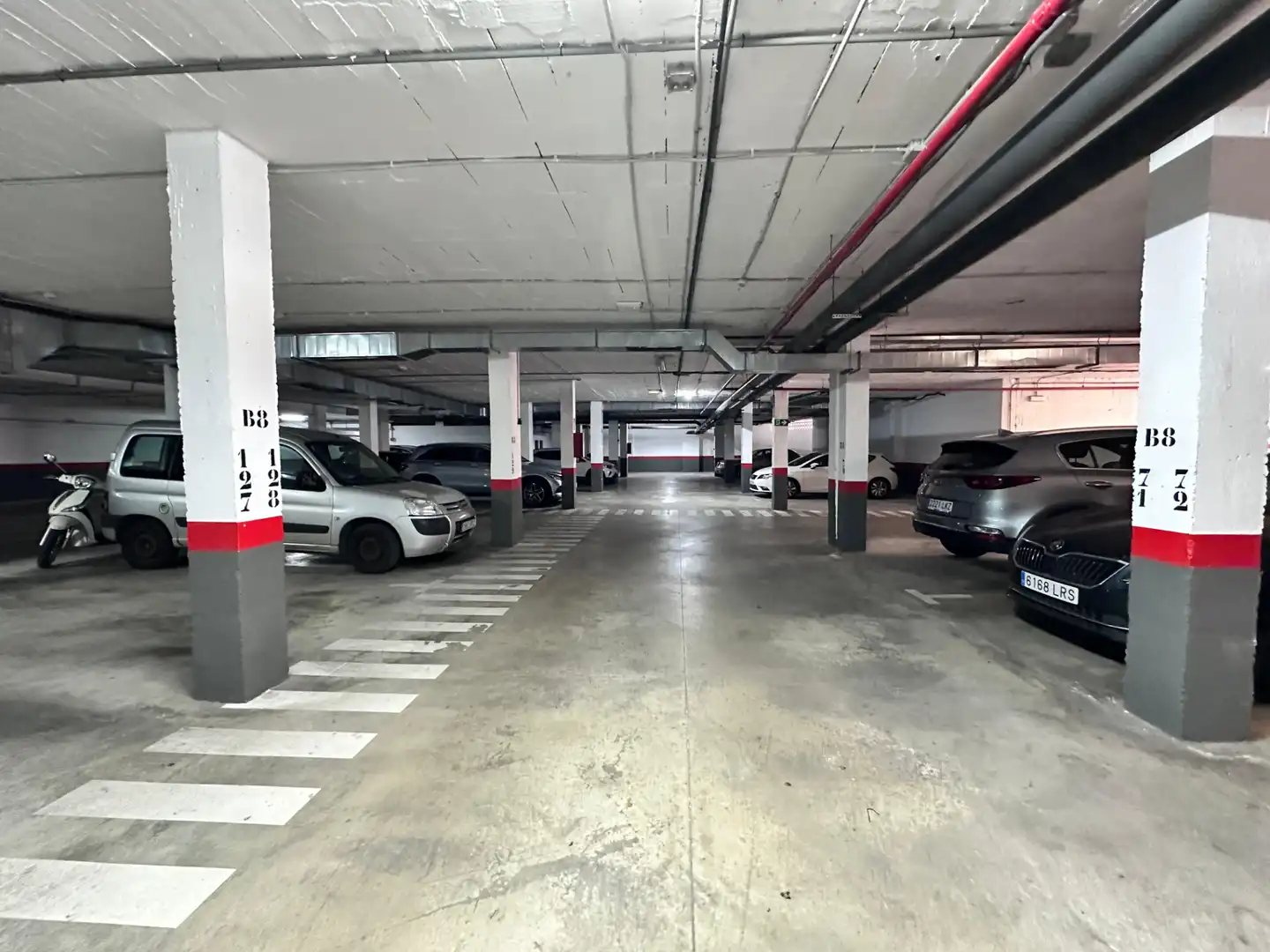 Garage zur Miete in Avenida Gamonal, Parque de la Paloma