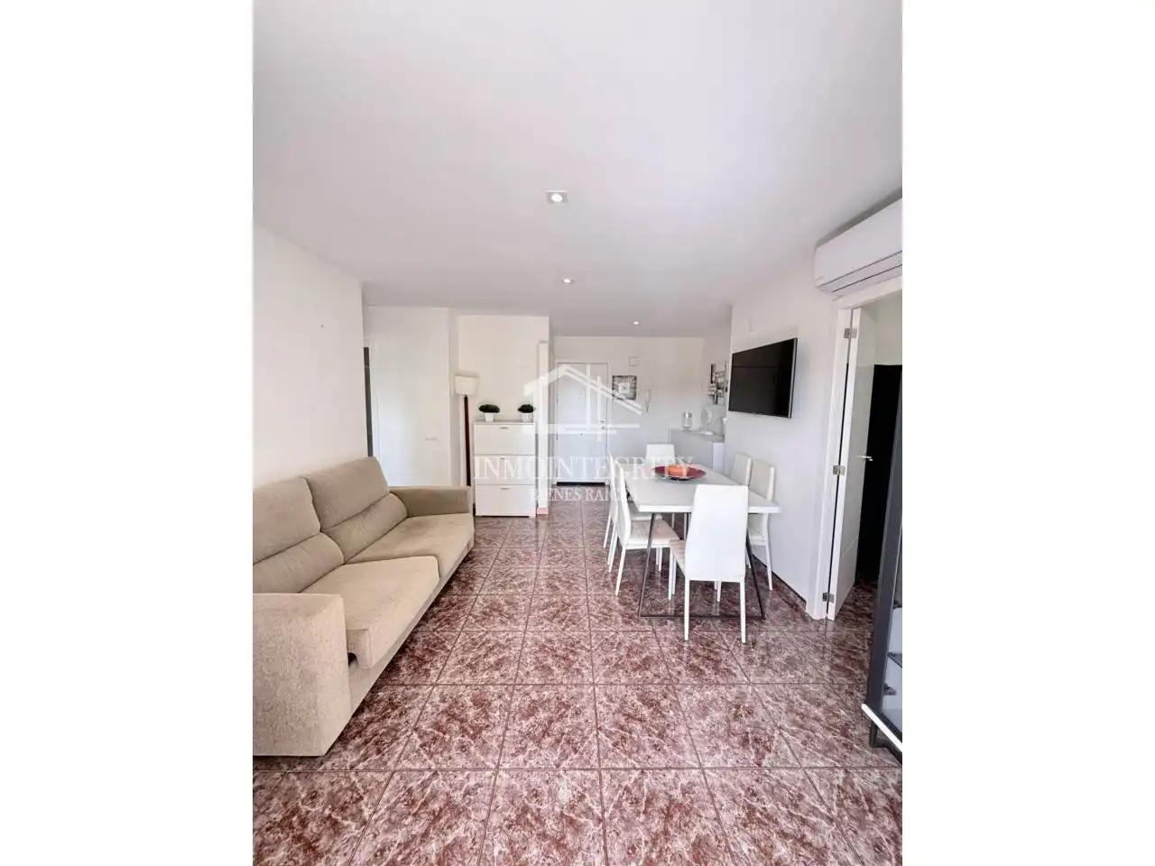 Apartment with pool for sale in Calle Marítimo del Mediterráneo