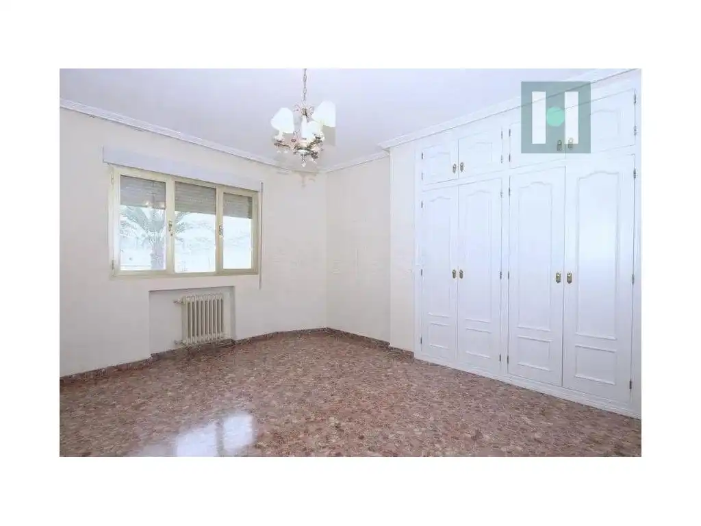 Piso en venta en Plaza Castellini, Casco Antiguo