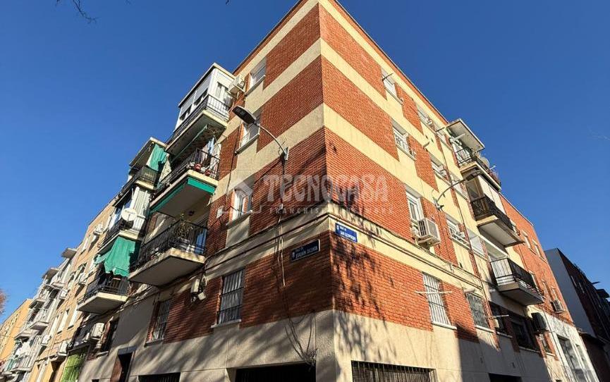 Photo 1 of Flat for sale in Almenara -Ventilla, Madrid