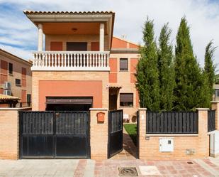 Vista exterior de Casa o xalet en venda en Poblete amb Aire condicionat, Calefacció i Terrassa