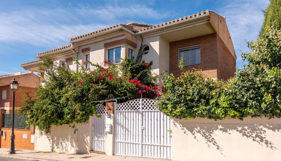 Foto 1 de Casa adosada en venda a Huétor Vega, Granada