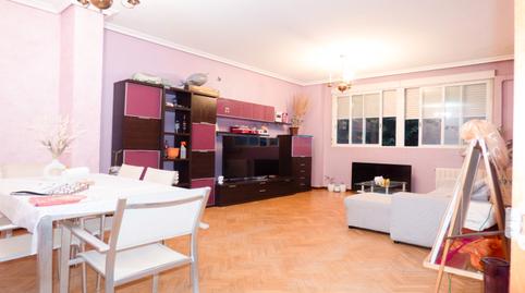 Photo 3 of Flat for sale in Reyes, Madrid
