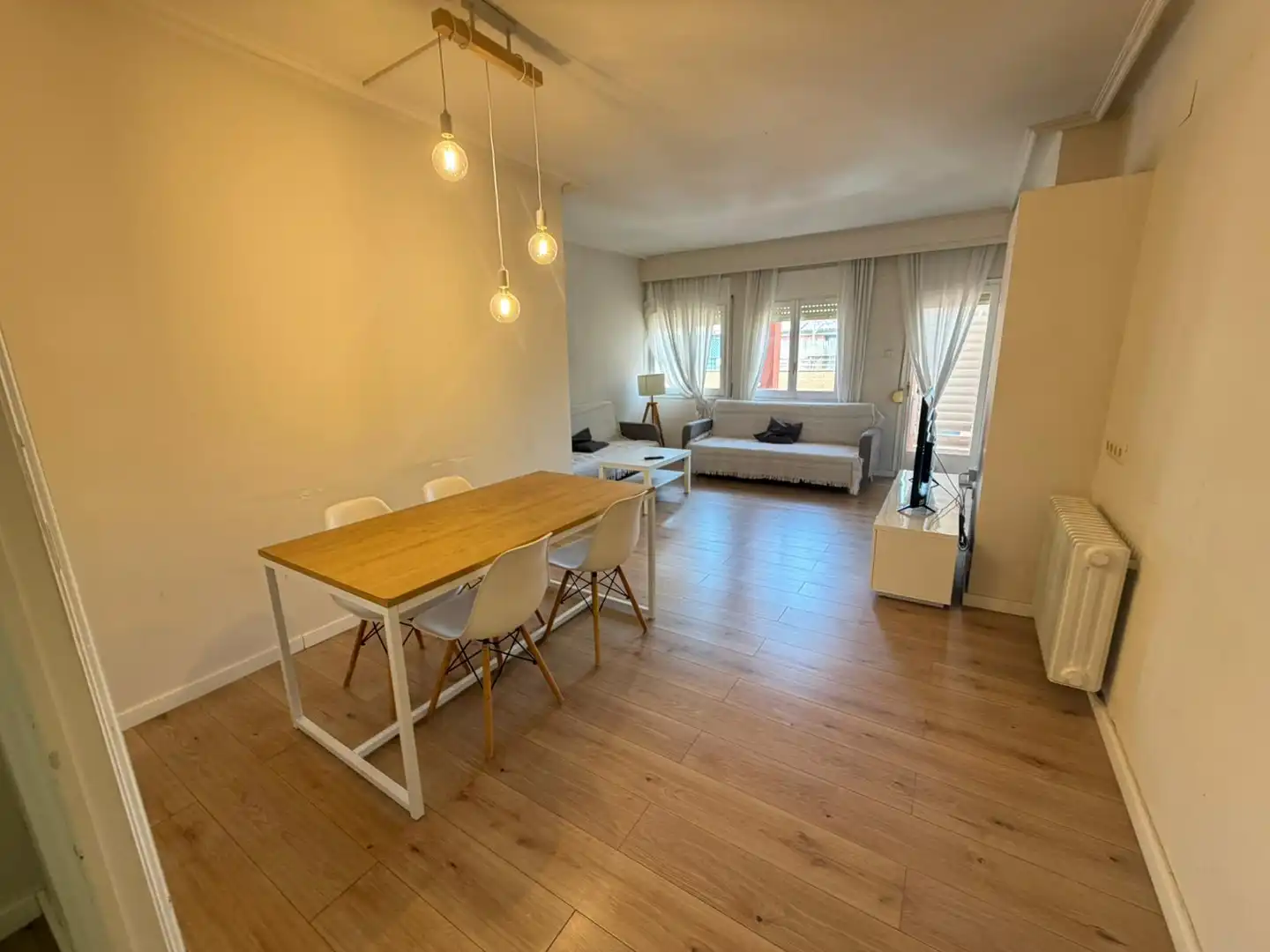 Living room of Flat for rent in Lleida  with Heating, Parquet flooring and Furnished