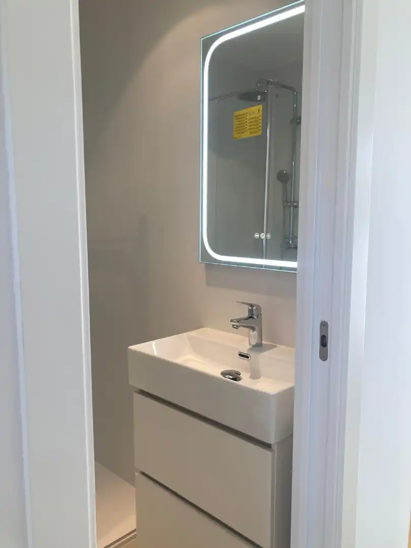 Badezimmer von Dachboden zur Miete in Zaragoza mit Klimaanlage, Heizung und Parkett