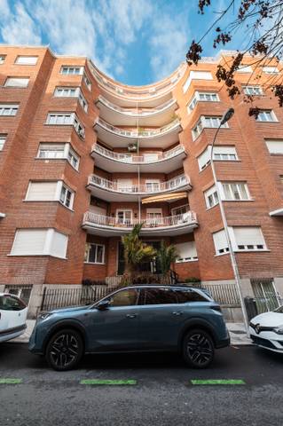 Piso en Venta en Calle de Bretón de los Herreros, 57 en Ríos Rosas - Nuevos Ministerios