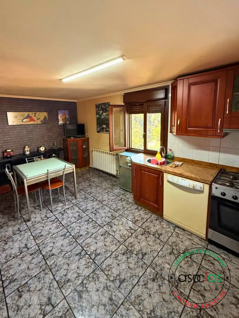 Küche von Einfamilien-Reihenhaus zum Verkauf in Mieres (Asturias) mit Heizung, Möbliert und Balkon
