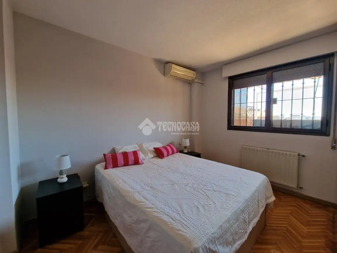 Dormitori de Pis de lloguer en Alcorcón amb Aire condicionat, Calefacció i Parquet