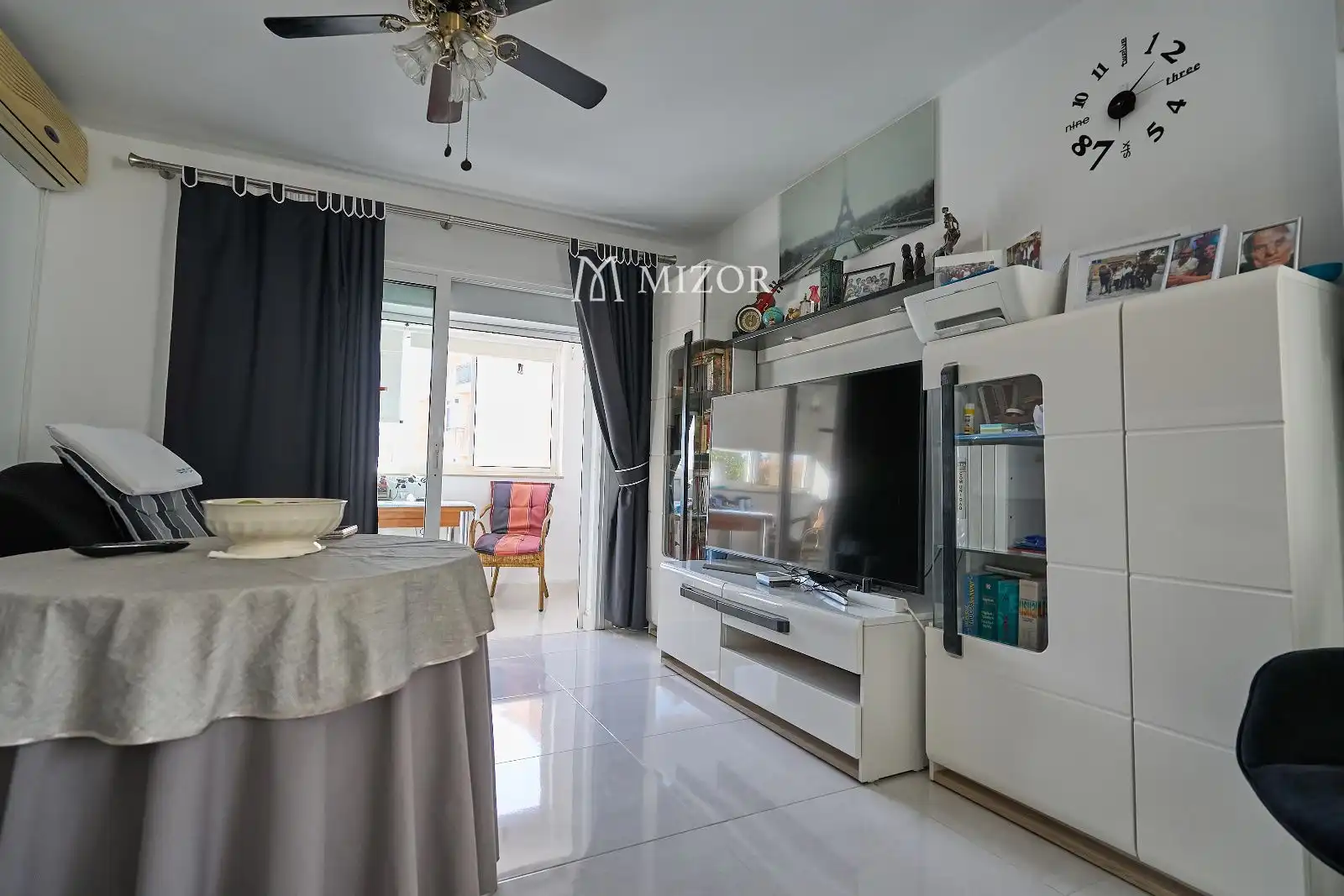 Living room of Flat for sale in Adeje  with Air Conditioner, Terrace and Storage room