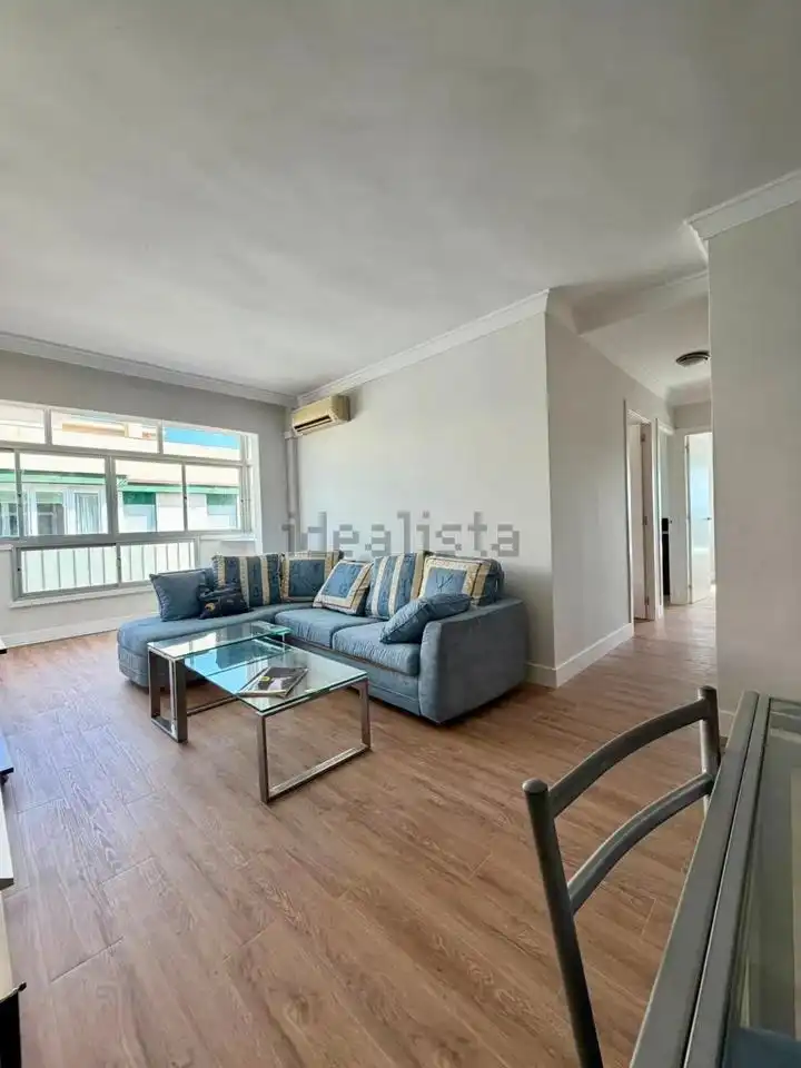 Flat with terrace for sale in Cruz de Humilladero