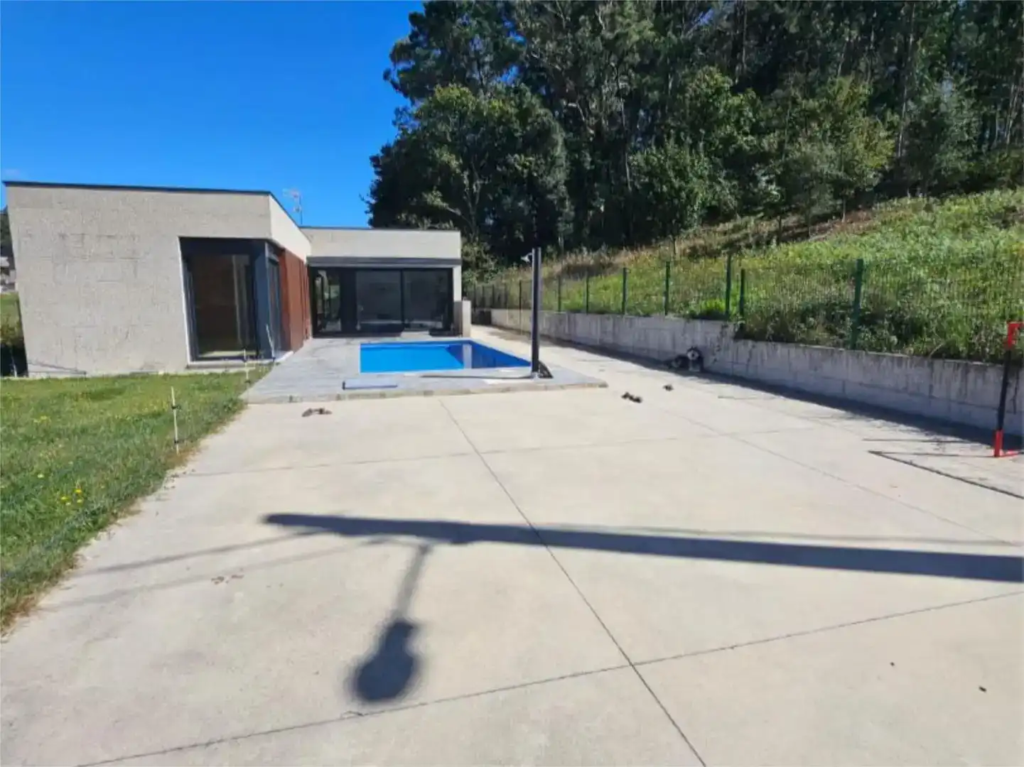 Piscina de Casa o xalet en venda en Tomiño amb Aire condicionat, Jardí privat i Traster