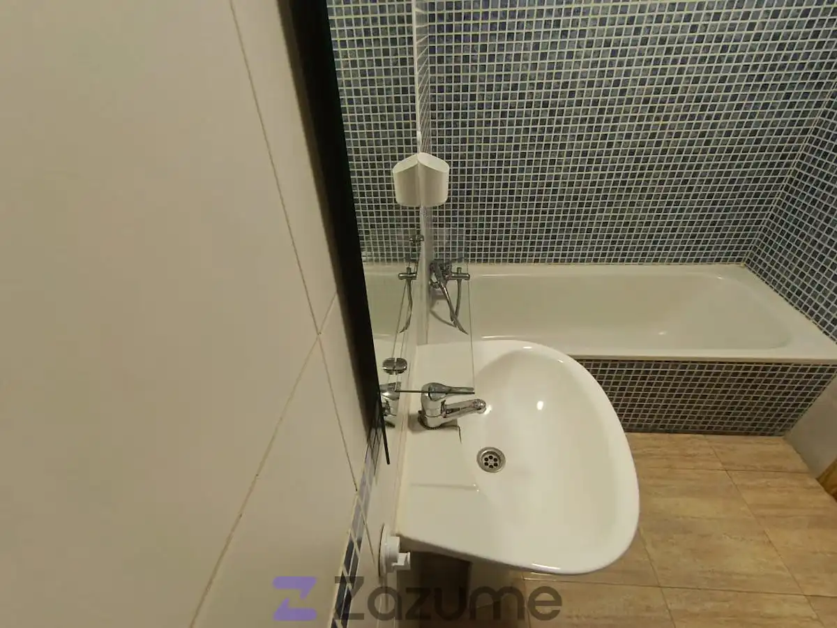 Baño de Piso de alquiler en Fuensalida con Trastero, Horno y Se aceptan mascotas