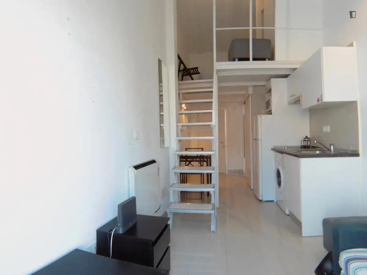 Study for rent in Puerta del Ángel