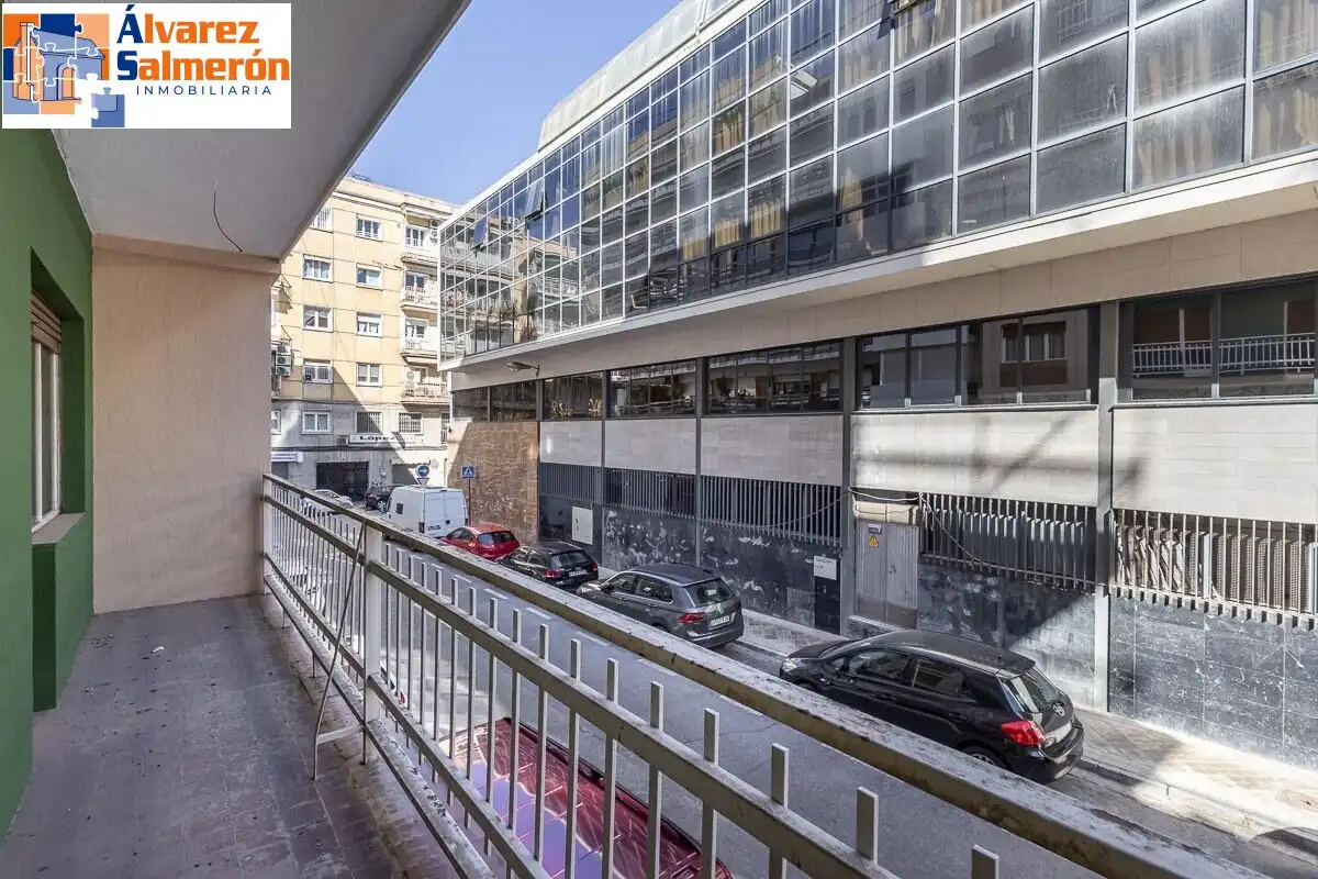 Piso con ascensor en venta en MARIA LUISA DE DIOS