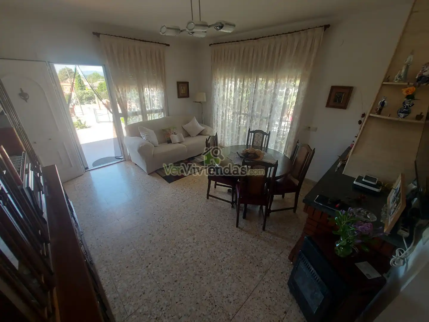 Sala de estar de Casa o chalet en venta en Sant Llorenç d'Hortons con Jardín privado, Terraza y Piscina