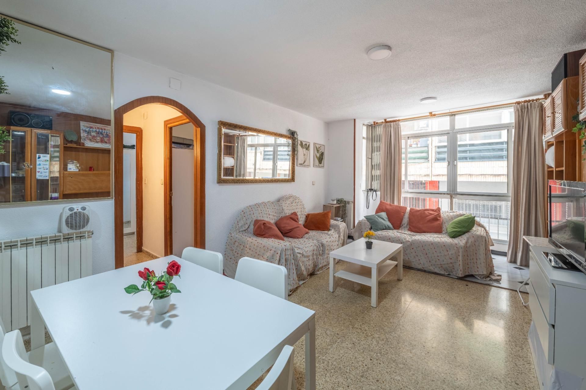 Exterior view of Flat for sale in  Granada Capital