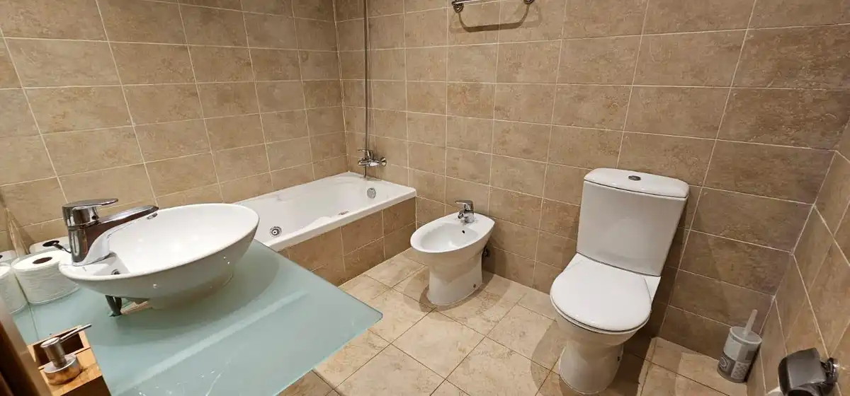 Bathroom of Attic for sale in Benalmádena  with Air Conditioner, Heating and Furnished