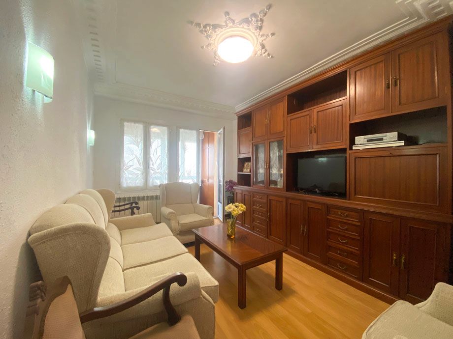 Living room of Flat for sale in Vitoria - Gasteiz  with Heating, Terrace and Furnished
