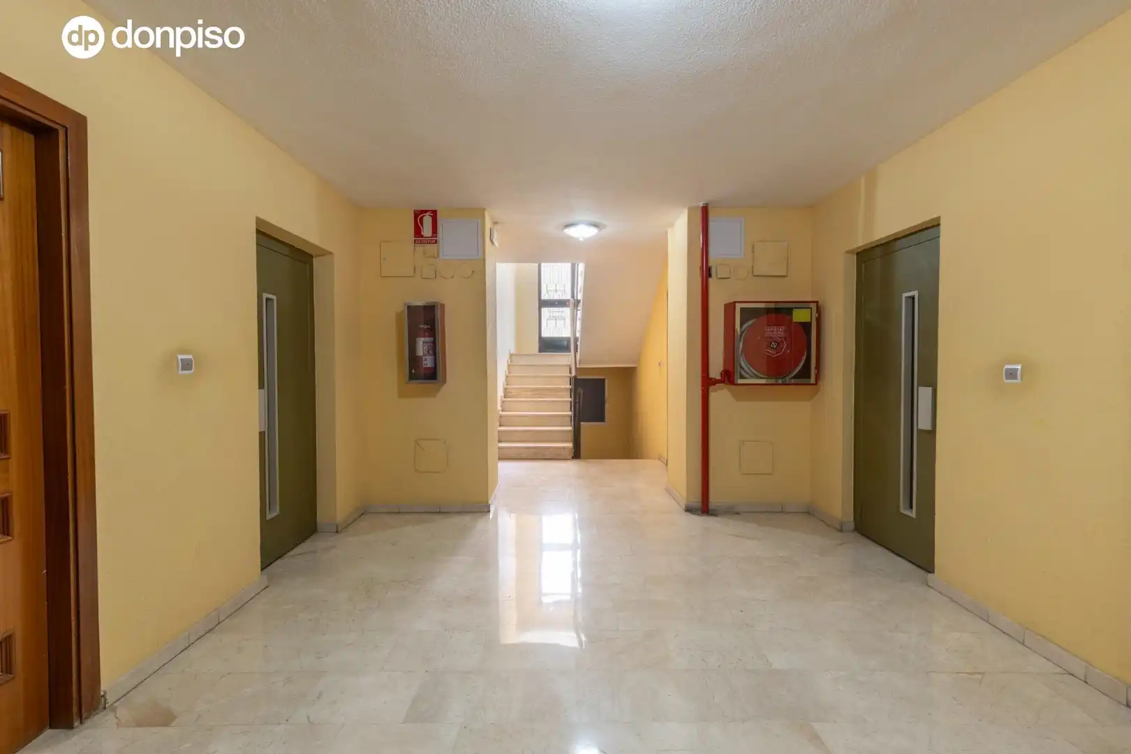 Piso en venta en Granada con Aire acondicionado
