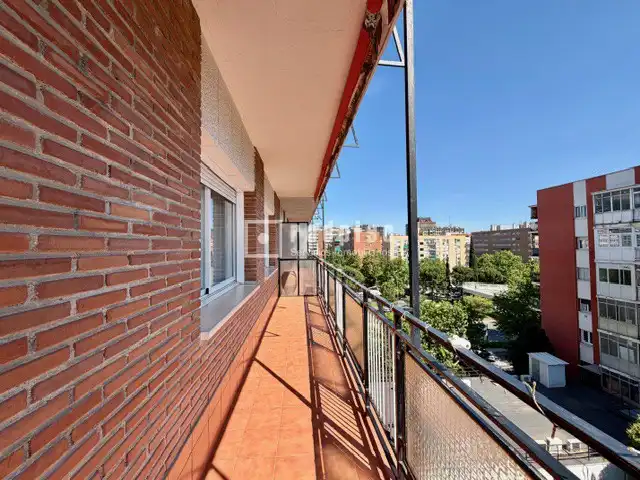 Vista exterior de Piso de alquiler en Madrid