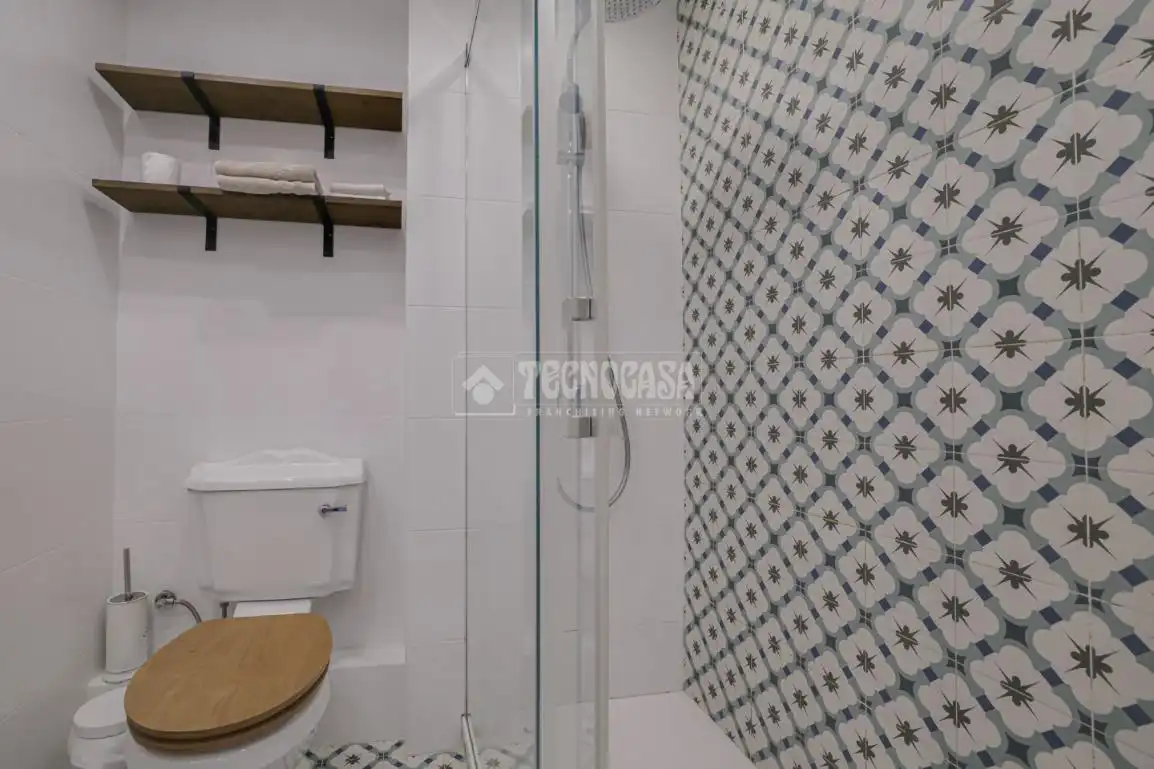 Bany de Estudi en venda en Mataró amb Aire condicionat i Balcó