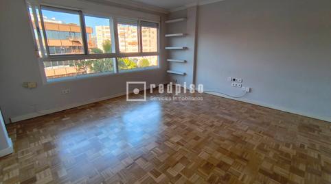 Foto 3 de Piso de alquiler en Las Cruzadas, Parque María Luisa -Giralda Sur, Sevilla Capital