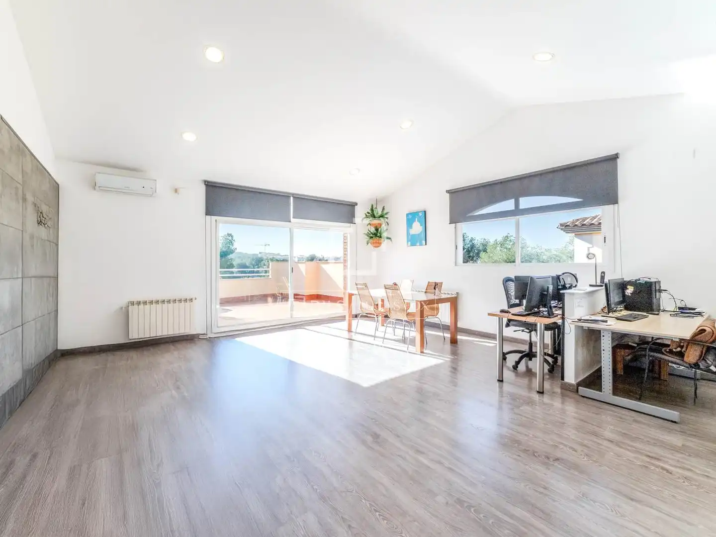 Sala de estar de Casa o chalet en venta en Sant Pere de Ribes con Aire acondicionado, Calefacción y Jardín privado