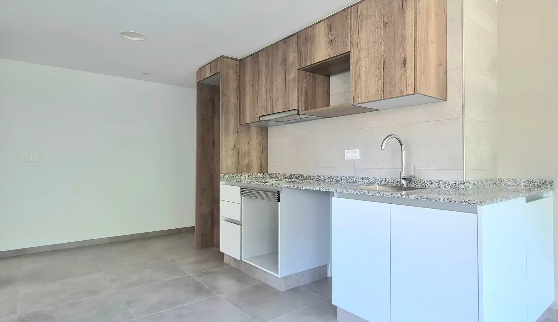 Cocina de Piso en venta en Elda con Terraza y Balcón