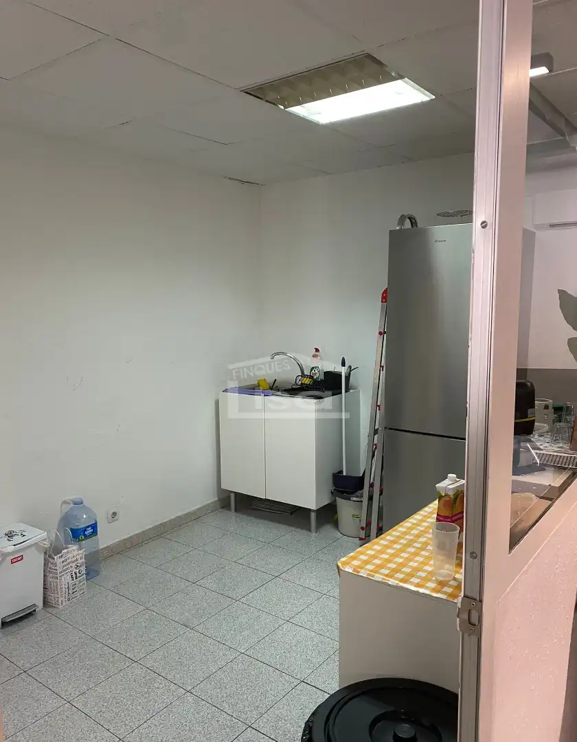 Kitchen of Commercial properties for sale in Barcelona  with Air Conditioner