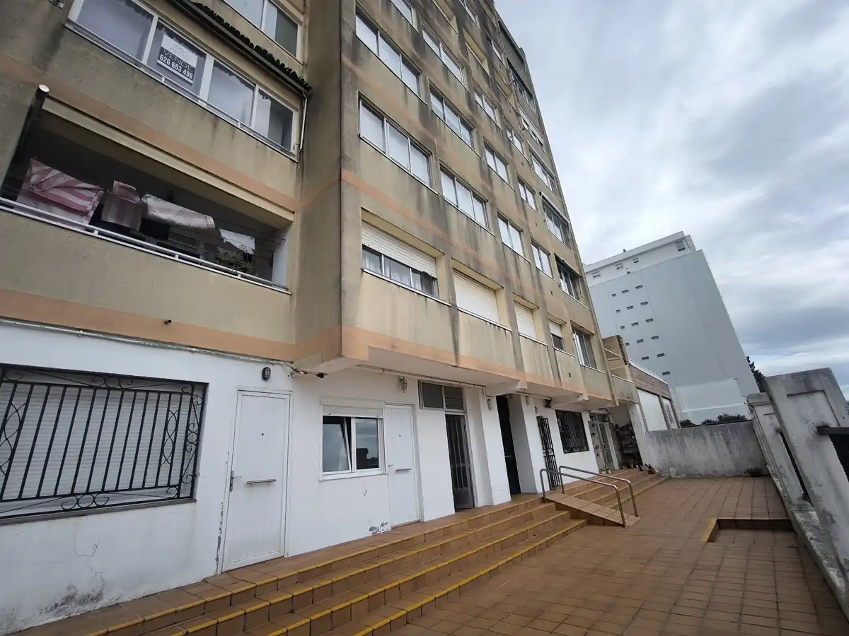 Vista exterior de Piso en venta en Vilagarcía de Arousa con Calefacción, Horno y Lavadora