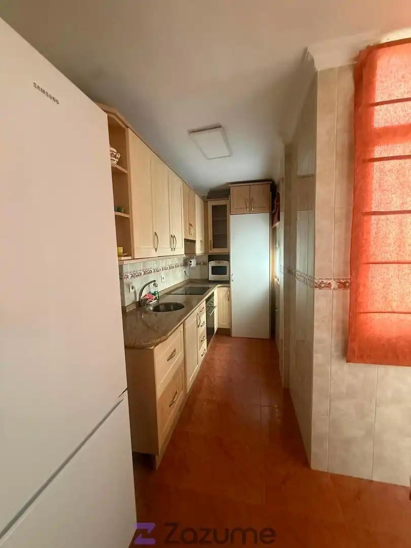 Küche von Wohnung zur Miete in Huelva mit Klimaanlage, Möbliert und Ofen