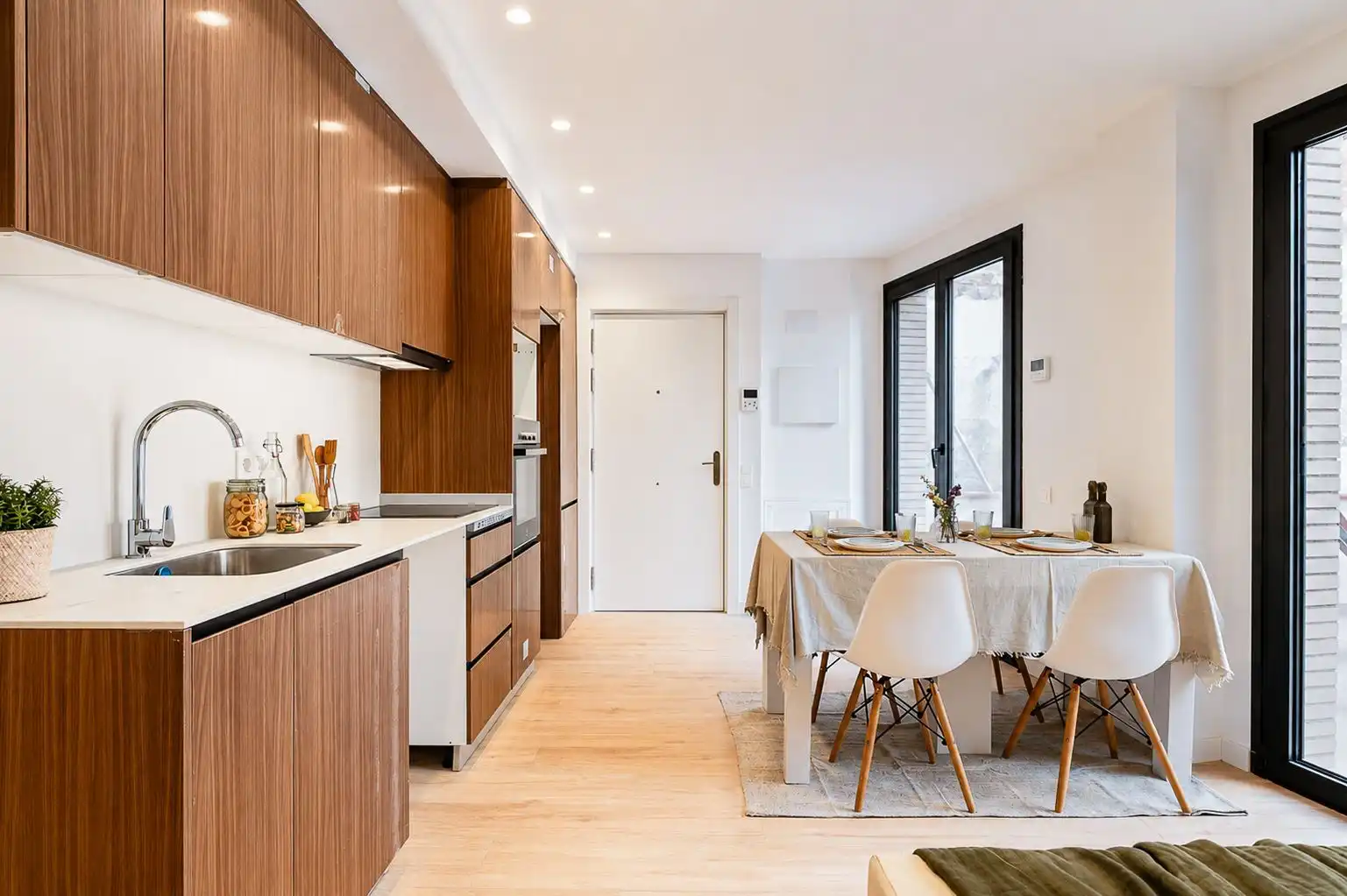 Cuina de Dúplex en venda en Barcelona amb Aire condicionat, Calefacció i Jardí privat