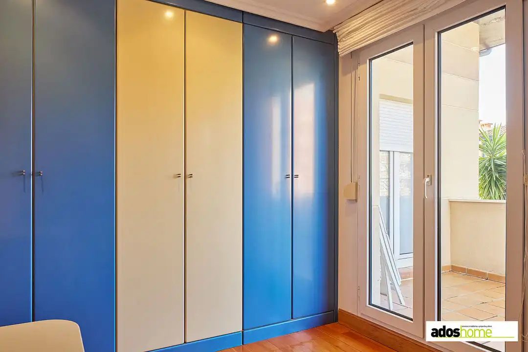Habitación de Casa adosada en venta en Zarautz con Calefacción