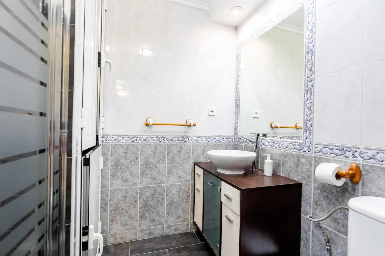 Baño de Piso en venta en Madrid con Aire acondicionado, Amueblado y Lavadora