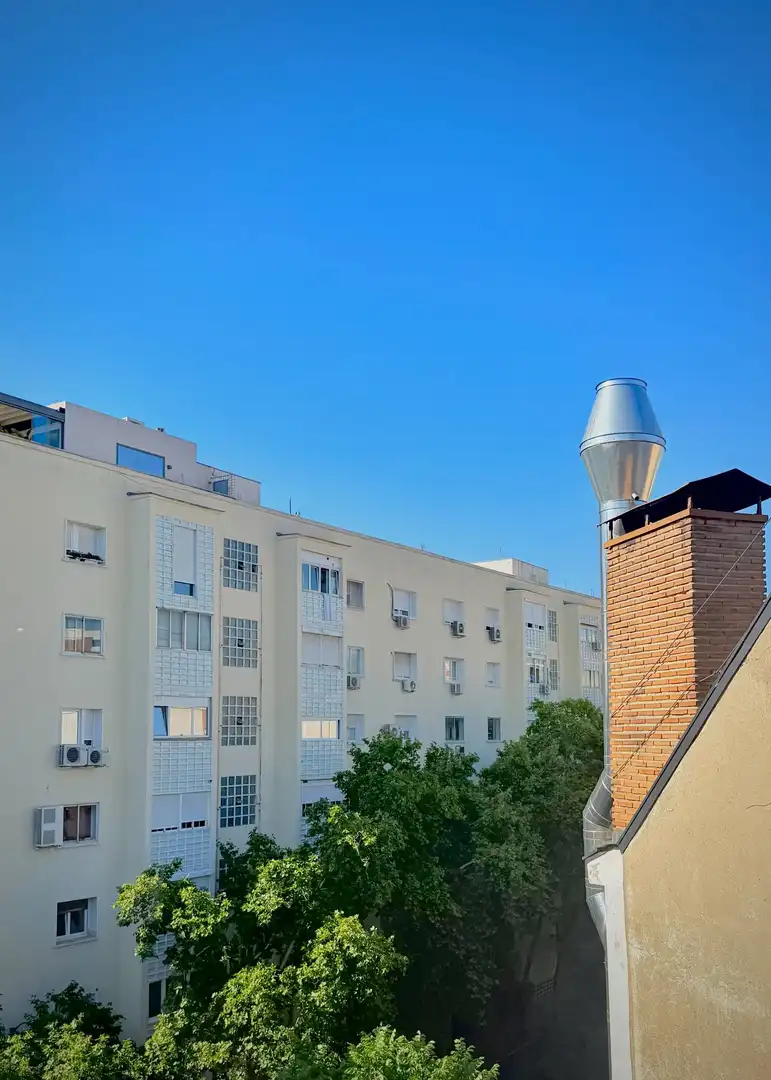 Vista exterior de Ático de alquiler en Madrid con Aire acondicionado, Calefacción y Terraza