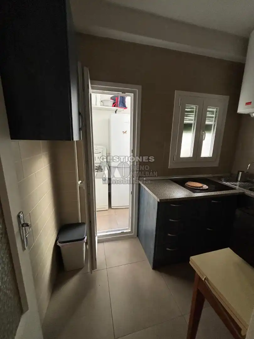 Cocina de Piso de alquiler en Granada con Aire acondicionado, Calefacción y Amueblado