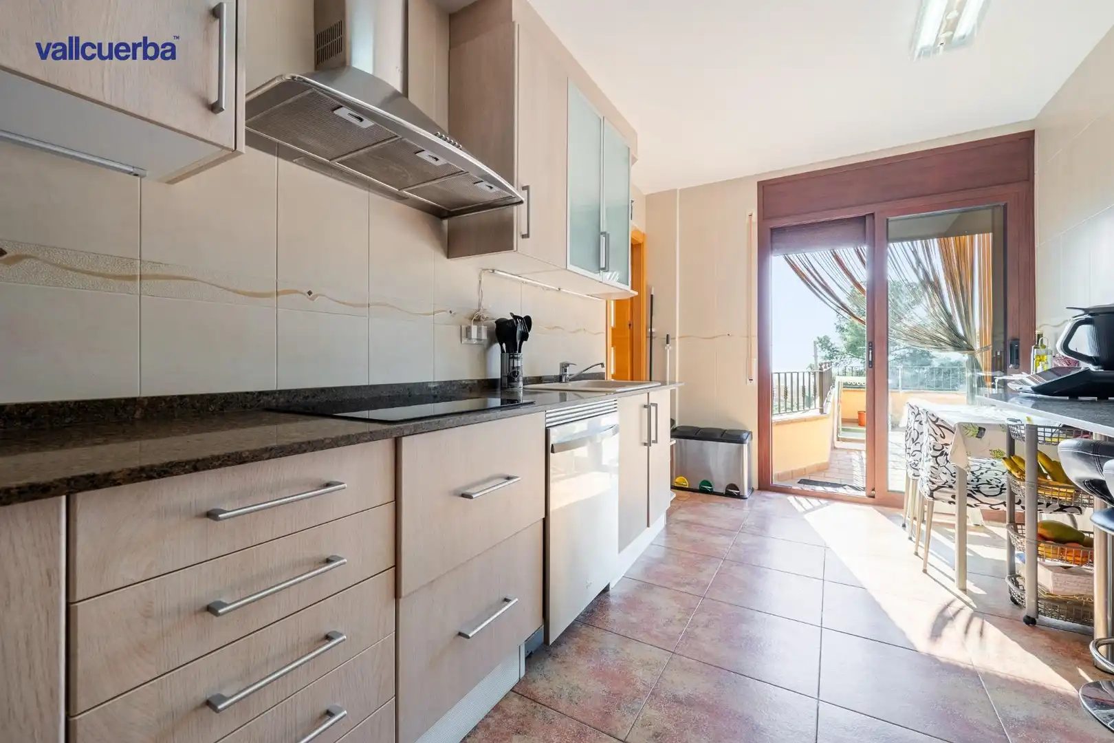 Cocina de Casa adosada en venta en Riudecanyes con Aire acondicionado, Calefacción y Jardín privado