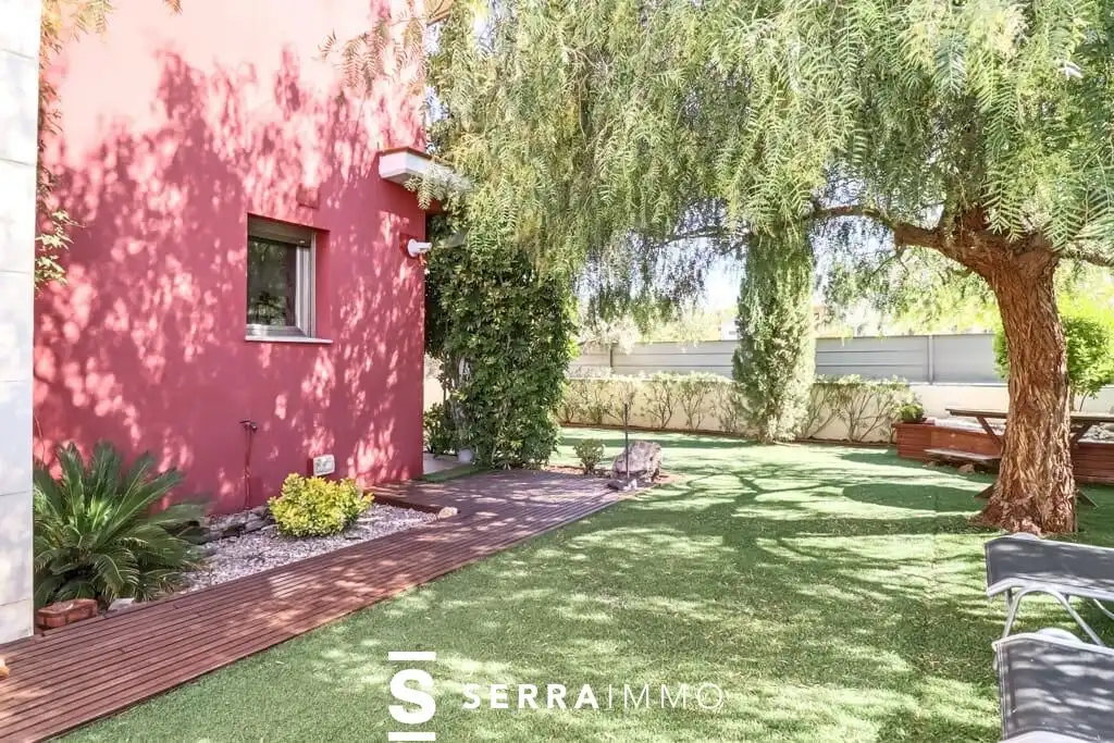 Jardí de Casa o xalet en venda en Vilafranca del Penedès amb Aire condicionat, Calefacció i Jardí privat