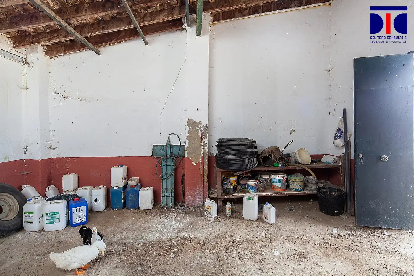 Finca rústica en venta en Carmona con Jardín privado, Terraza y Piscina