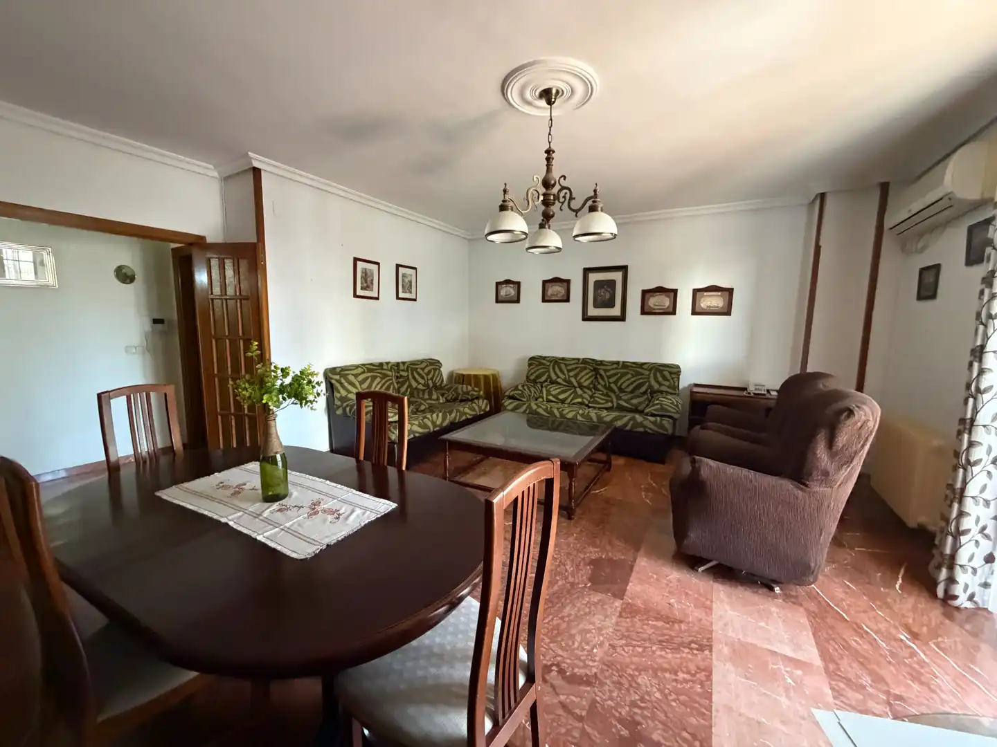 Living room of Flat for sale in Úbeda  with Air Conditioner, Heating and Storage room