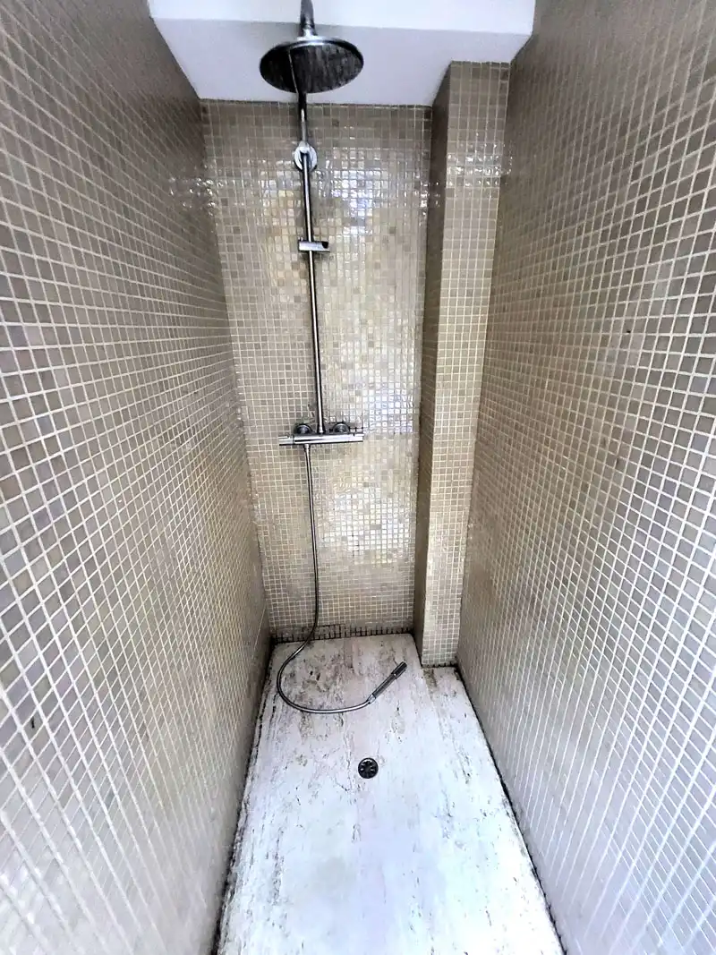 Baño de Piso de alquiler en Vigo  con Amueblado, Horno y Lavadora