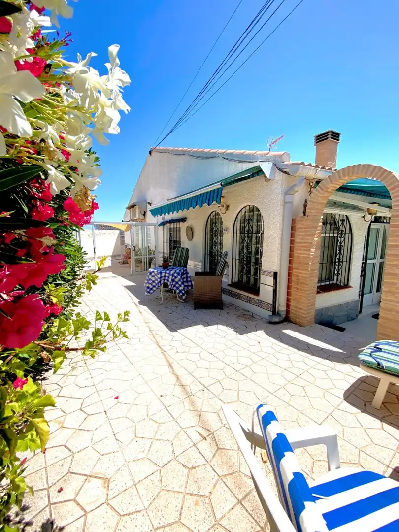 Exterior view of Houses for rent in Torrevieja  with Air Conditioner, Terrace and Furnished